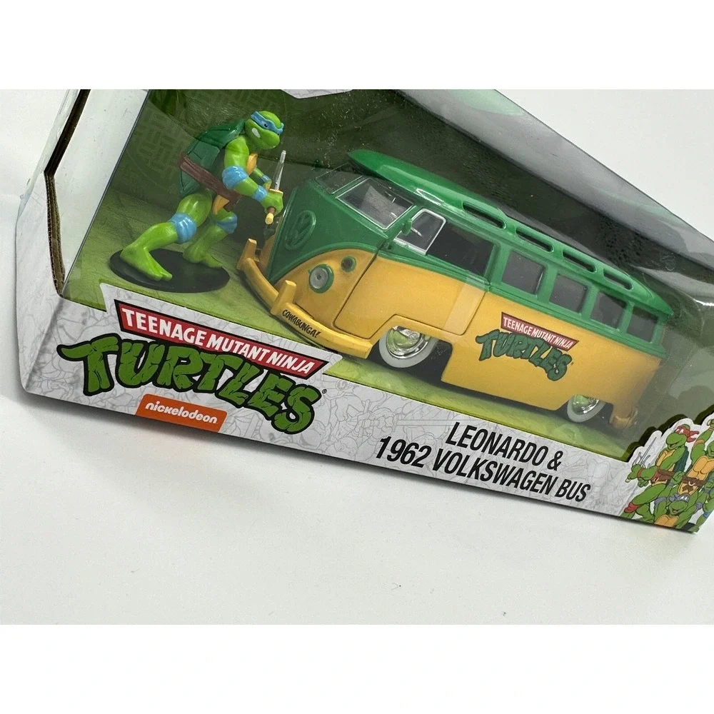 Jada Hollywood Rides: TMNT Leonardo & 1962 VW Classic Bus 1/24 Scale